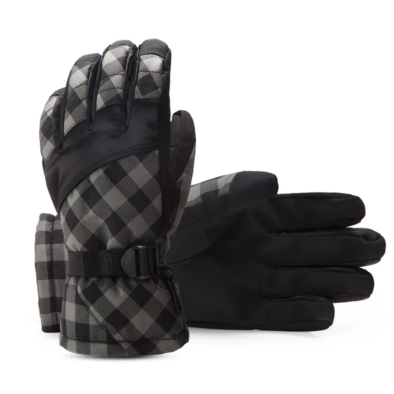 2572876845_2018702420