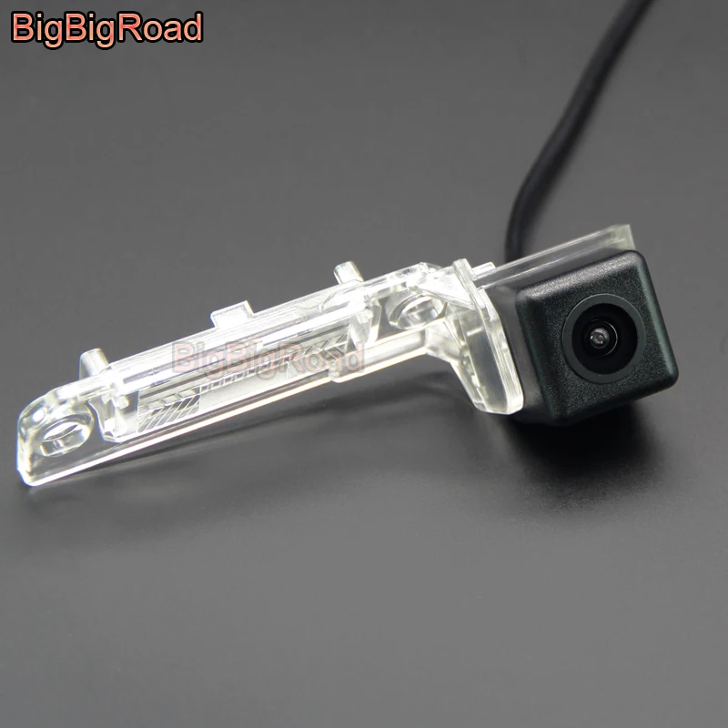 

BigBigRoad Vehicle Wireless Rear View Camera HD Color Image For Volkswagen Jetta MK3 Caddy Golf Plus Multivan T5 Transporter