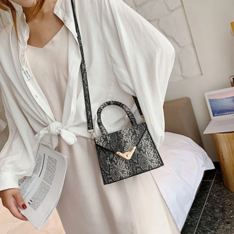 

New Women Bag snake Grain Handbag PU leather Women's Handbag High Quality Fashion Chain Shoulder Messenger bags