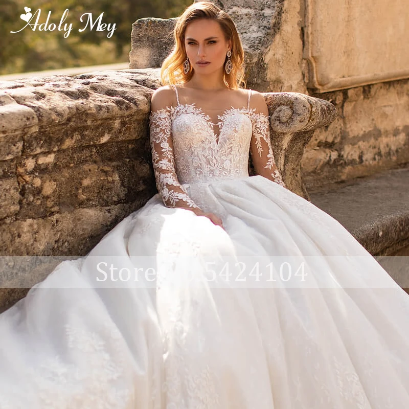 Luxury Ball Gown Wedding Dresses Long Sleeve Lace Appliques Sweep Train  Gowns