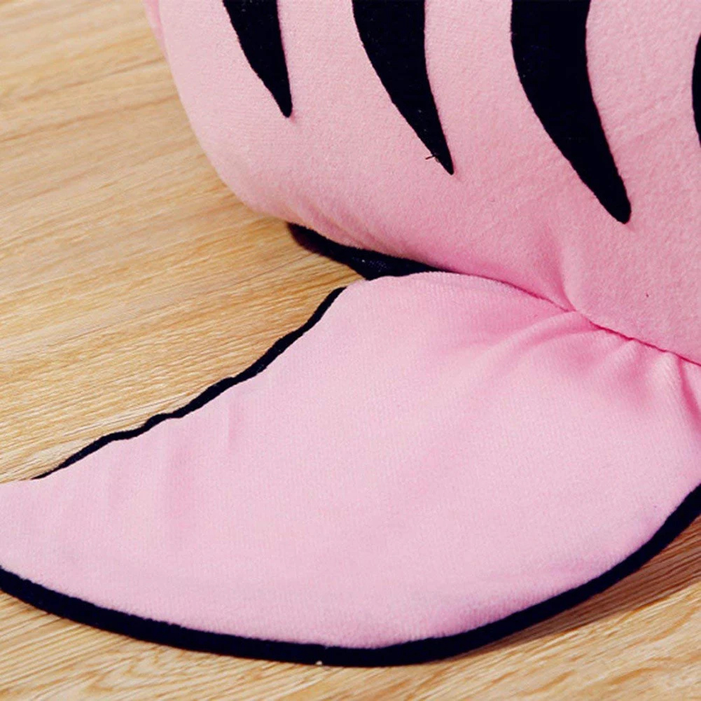 Pet Dog Cats Soft Sleeping Bed House Pad Shark Shape Warm Cushion Nests Kennel Pet Dog Cats Soft Sleeping Bed House Pad Shark Shape Warm Cushion Nests Kennel