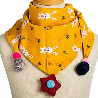 Осенне-зимние треугольные шарфы с рисунком для маленьких девочек; шаль для мальчиков и девочек; Детские хлопковые воротники; теплый детский шейный платок; милый нагрудник - Цвет: bunny yellow