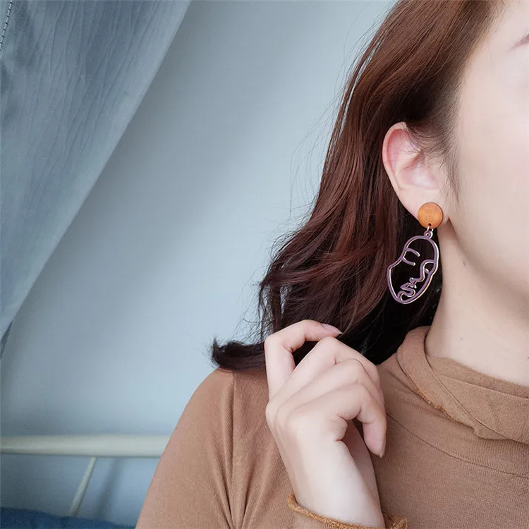 5063958818_1401670587