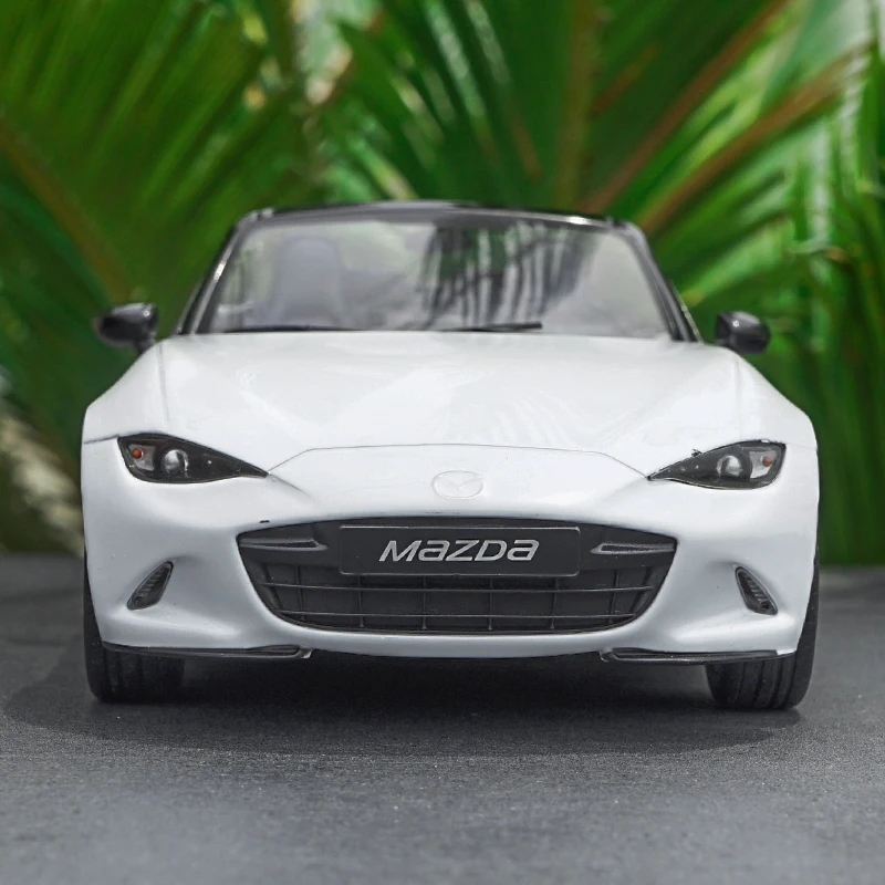 1:18 Triple9 MX5 MAZDA MX-5 2015 со съемной мягкой верхней металлической моделью автомобиля |