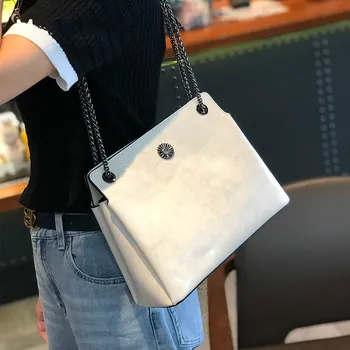 

Retro Oil Wax Leather Women Shoulder Bags Solid Vintage Women Handbags Luxury Brand Designer Cowhide Leather Female Totes Bag