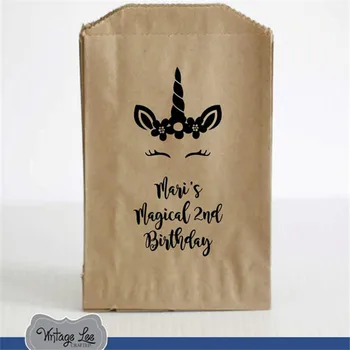 

Customized personalized theme birthday party gift bag, entertainment bag, printed graphic background pattern, kraft paper bag