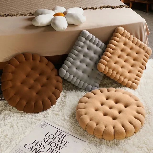 Real life Biscuit Shape Plush Cushion Soft Creative Pillow Chair Car Seat Pad Decorative Cookie Tatami Back Cushion Sofa Home 1