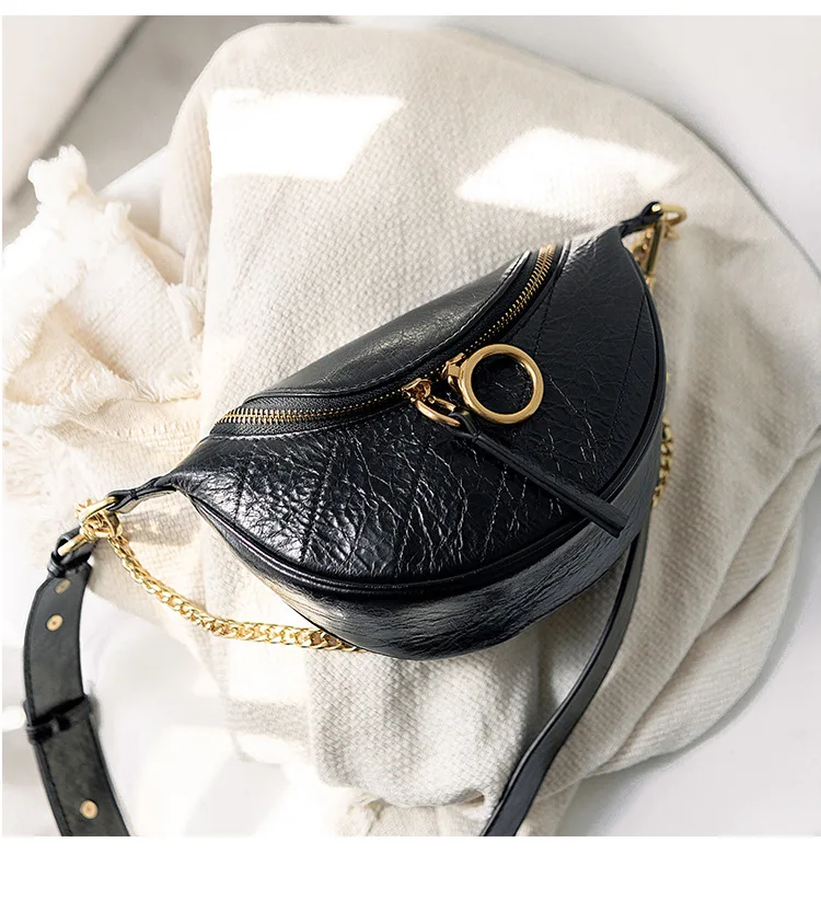 The First Layer of Leather Chest Bag Female Oil Wax Leather Chain Messenger Shoulder Fashion New Handbag