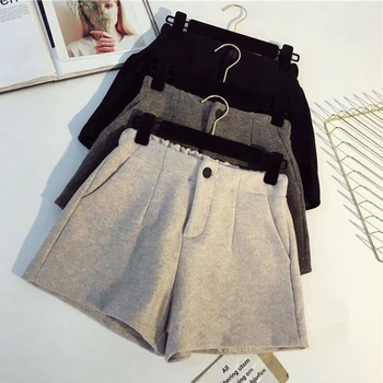 

Winter Cotton Shorts Women Warm Elastic Waist Casual Width-Leg Shorts Plus Size Solid Button Short Pants Female Fashion Korean