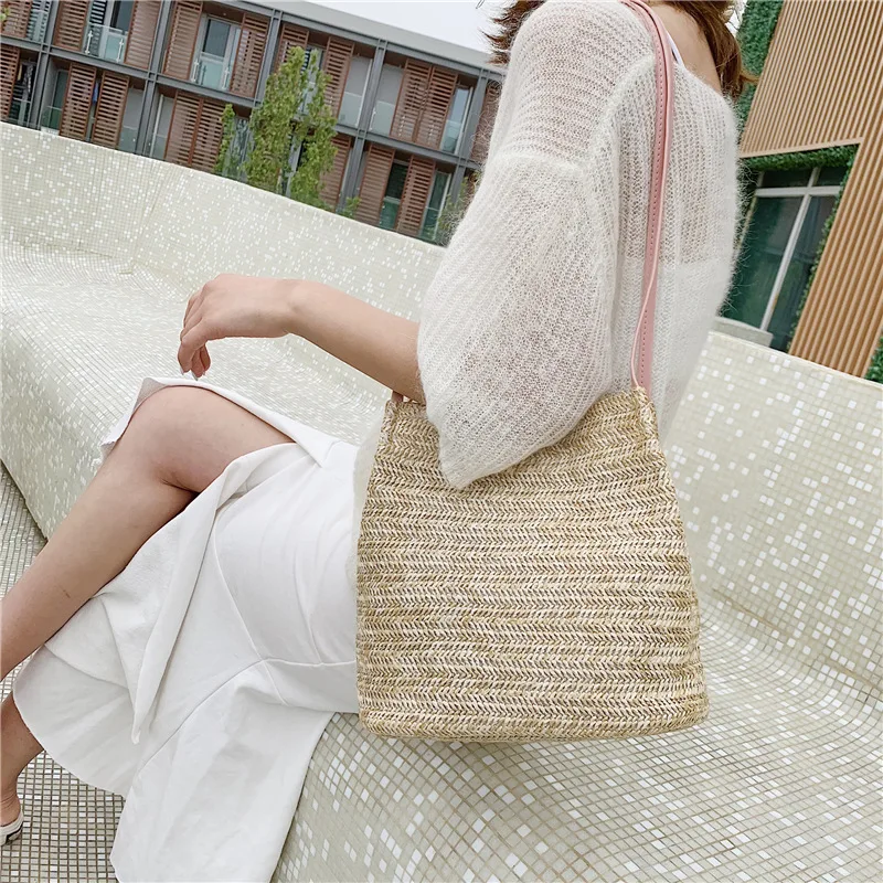 

2019 New Style Bag Women's INS Super Fire Vacation Style Woven Bag Simple Versatile Toth Large Bag Crossbody Bag