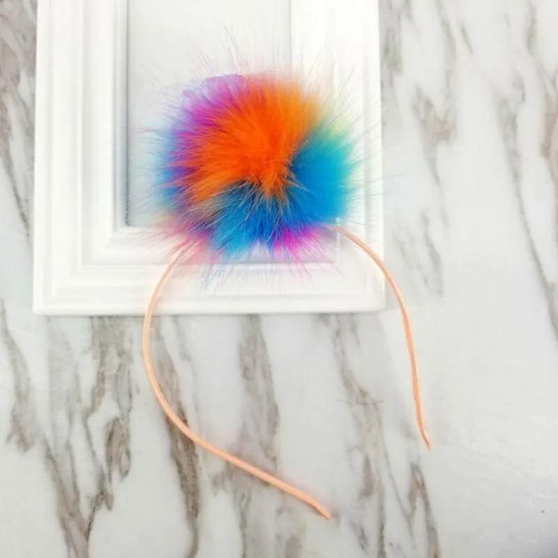 Рисунок 3 - Ободок для волос с помпоном для женщин и девочек