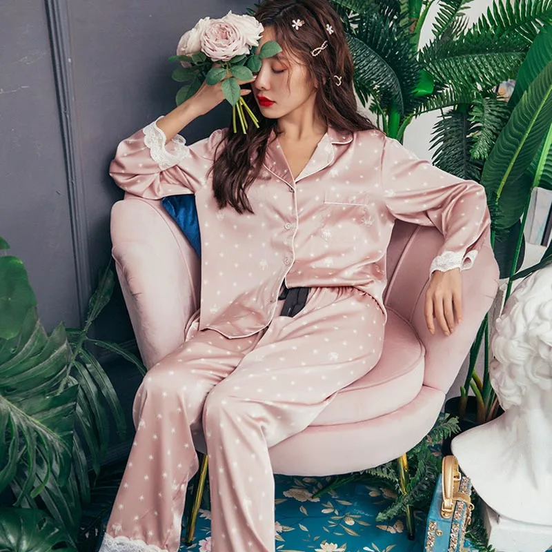 Autumn And Winter Women Pajamas 2 Pieces Ice Silk Thin Pajamas Set Long Sleeve Femme Sleepwear Sexy Lace Causal Home Service