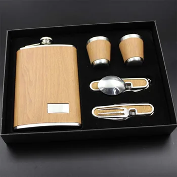 

Metal Hip Flask Set 9oz Whiskey Alcohol Bottle with Box Stainless Steel Pocket Flask Party Gifts For Groomsmen Wedding Favor