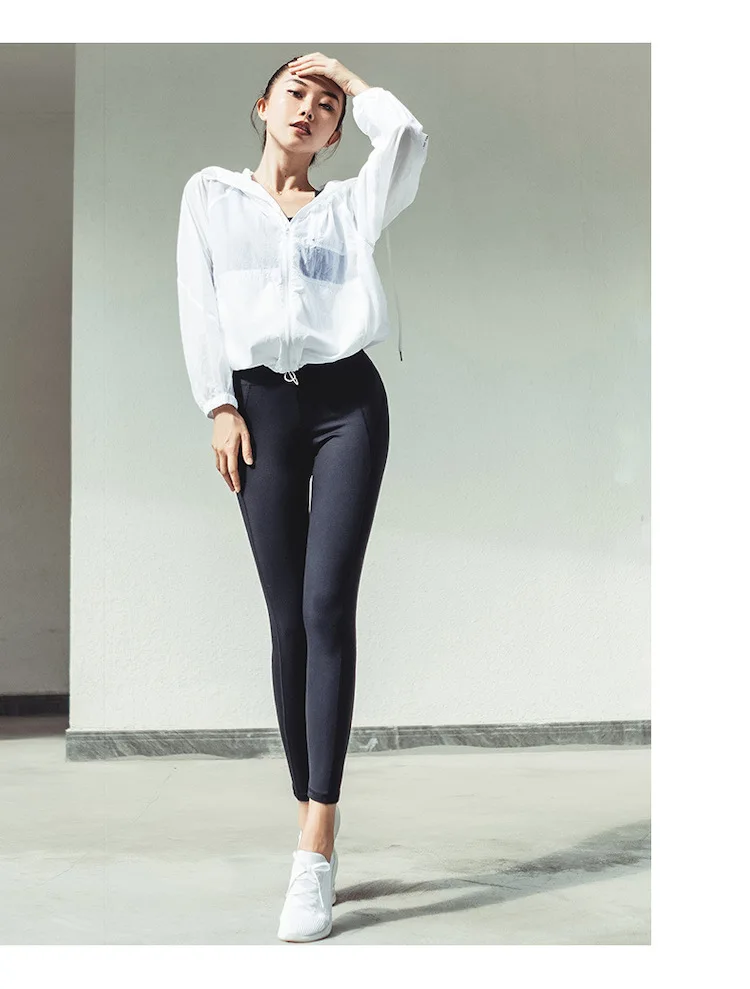 11845673434_635446319