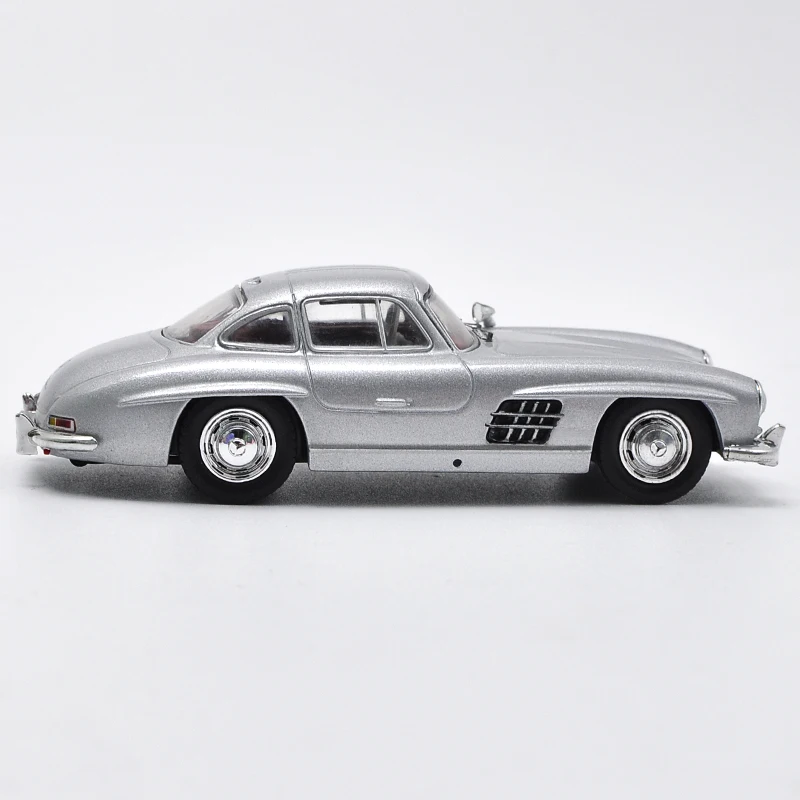 Zakka Collectible Static Craft 1:43 Model Car Alloy Vehicles Home Decor Super Cool Sports Birthday Gift 300SL Coupe | Дом и сад