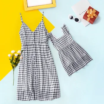 

PatPat Plaid Matching Mid-Dress for Mom and Me Summer Leisure Sling V-neck Single-breasted Mother and Daughter