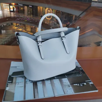 

2020 hot style handbags ladies bags shoulder bags handbags fashion bags diagonal bags distinguished ladies bags