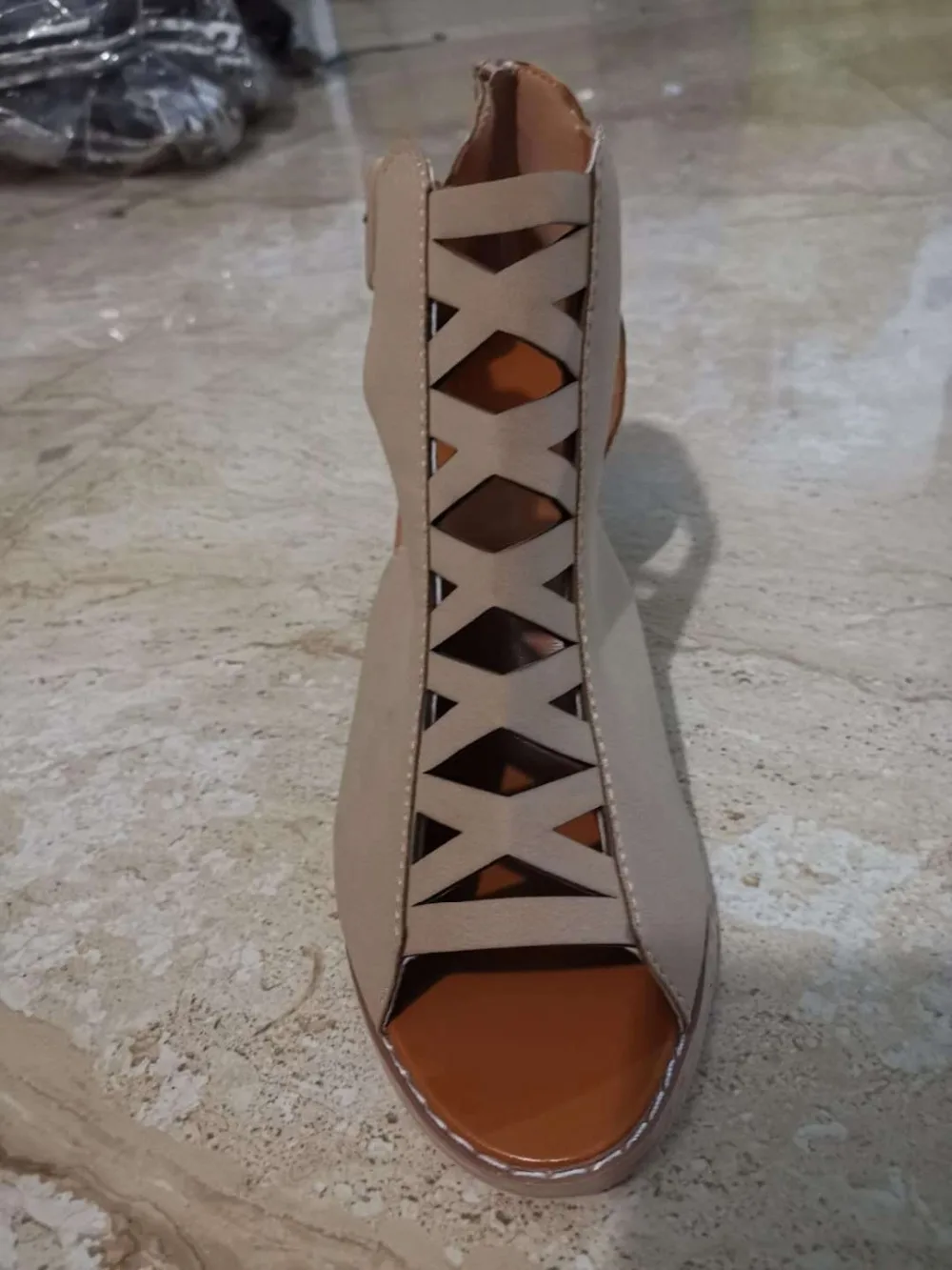 11049915369_1093092662