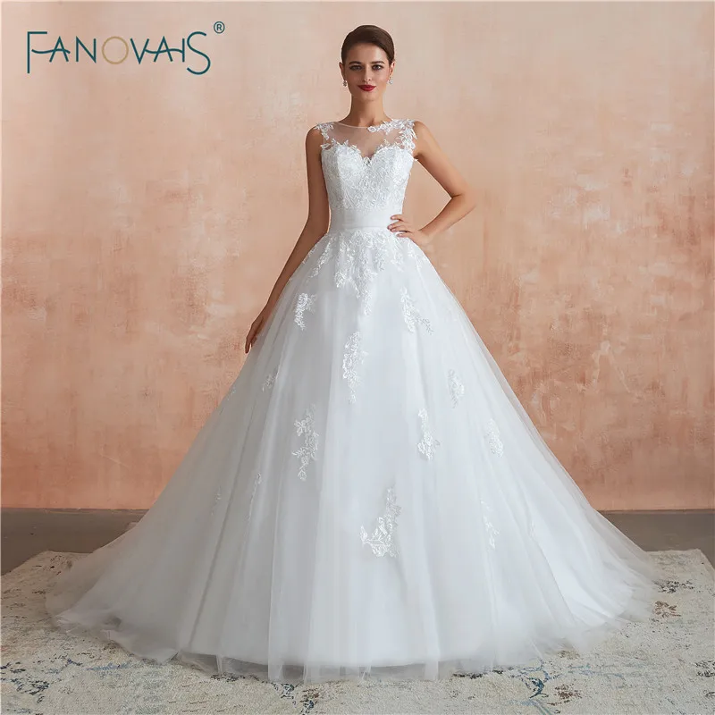 

2019 Wedding Dress Long Sleeveless Scoop Applique Lace Bridal Dress Ball Gown Wedding Gowns Sweep Train Vestido de Noiva
