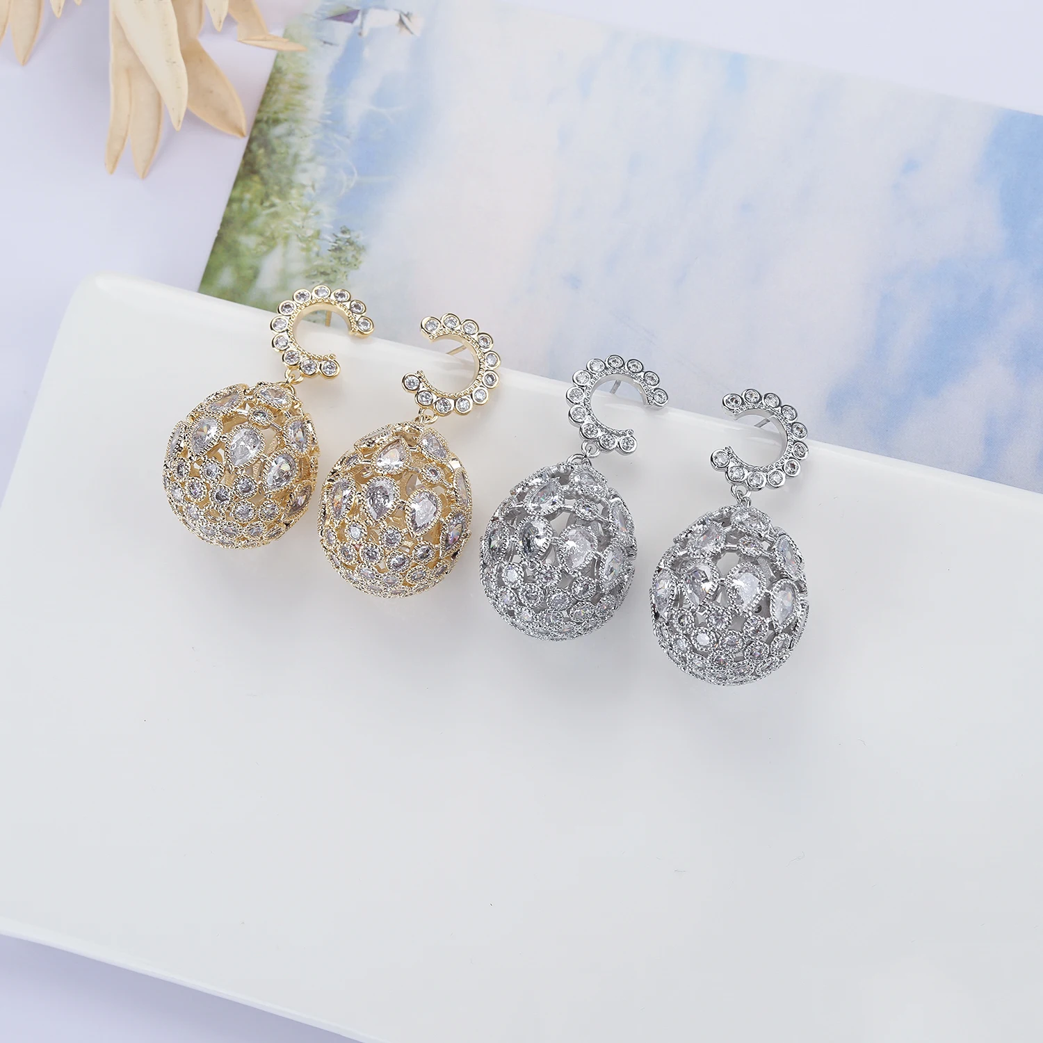 Popular Cubic Zircon CZ Ball Earrings Crystals Earring Women Girl Birthday Party Jewelry CE11368
