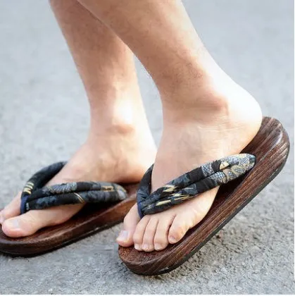 Japanese Clogs Wood Sandals Man clogs flat wood heel square toe shoes summer plank slippers sandals