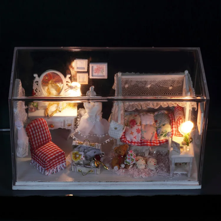 

Interest Yi Ya DIY Glass Cover Cabin Sweet Years Handmade Assembled Model Toy Send BOY'S And GIRL'S Birthday Gift