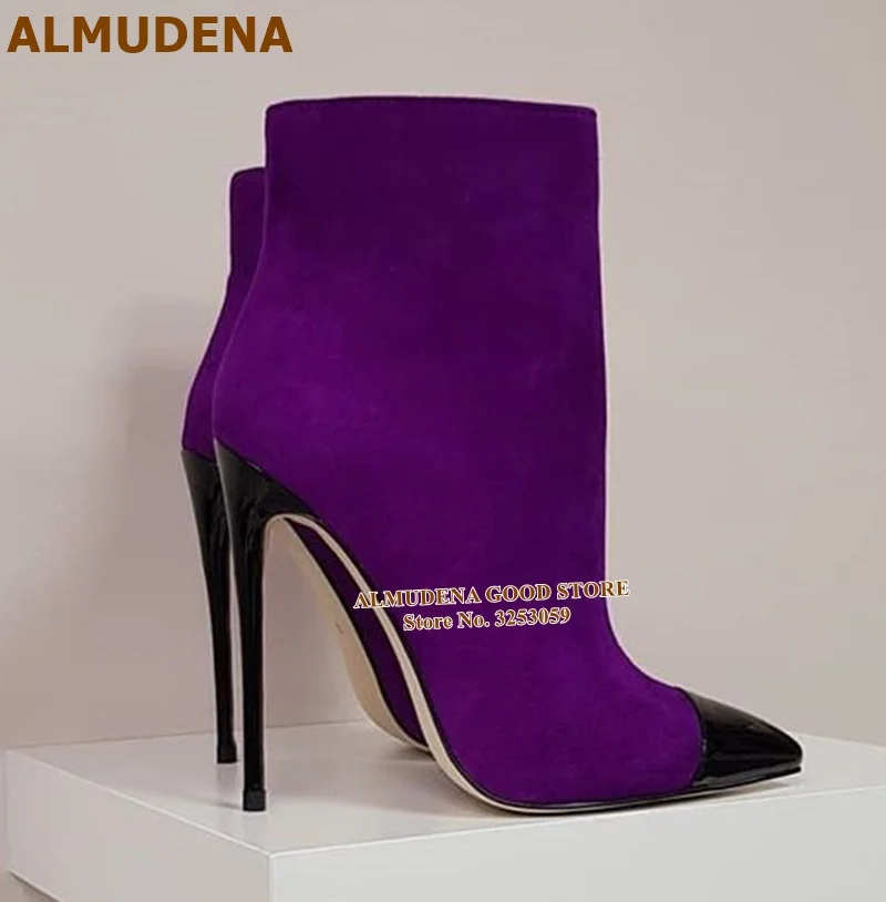 ALMUDENA/фиолетовые замшевые черные Ботильоны на каблуке-шпильке; короткие ботиночки с острым носком; Разноцветные модельные туфли-лодочки в стиле пэчворк