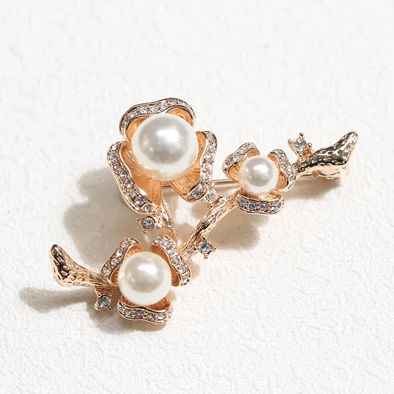 

SUN & CLOUD Retro Simple Inlaid Imitation Pearl Branch Brooch Versatile Elegant Corsage Overcoat Brooch Pins Women's