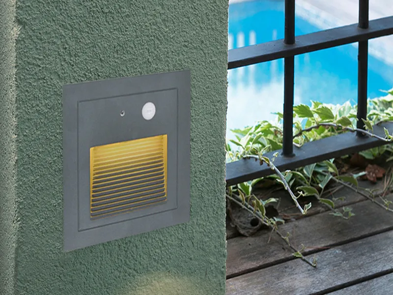 800 X 600 Step Light 2