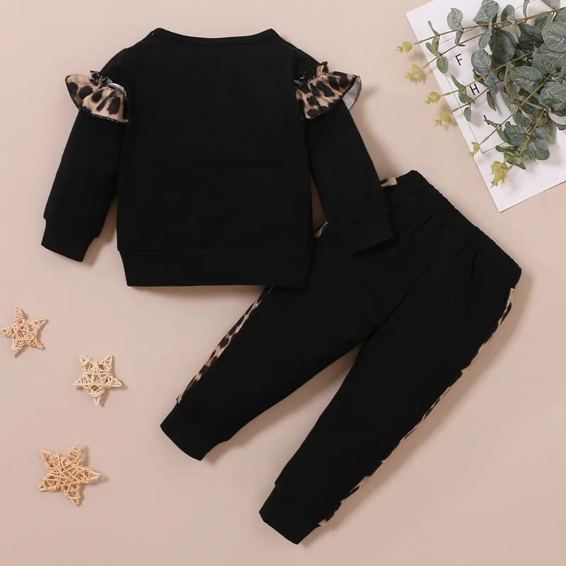 Рисунок 2 - Модный комплект одежды для маленьких девочек