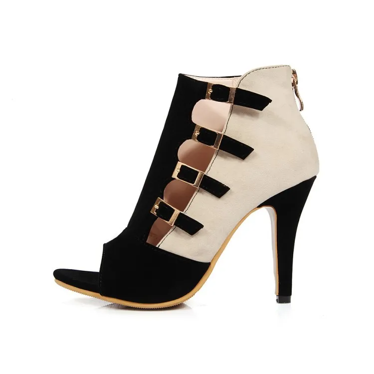 2834305565_1390563750