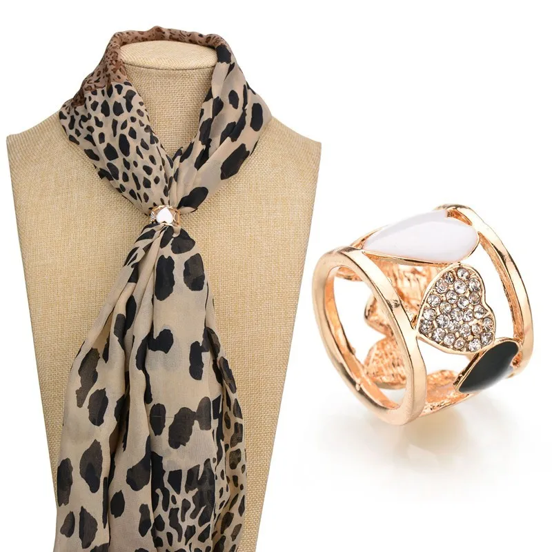 

Korean Version Diamante Heat-shape Silk Scarf Buckle Hold Shawl Scarves Buckle Clips Acc Crystals Women Jewelry Brooches