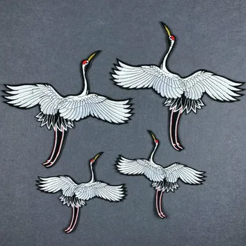 

New Red-Crowned Crane Birds Patches Sew Fabric Sticker for Clothes Badge Embroidered Iron on Patch for Clothes Appliques DIY