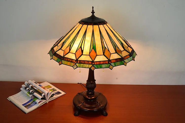 Витражная настольная лампа Tiffany для гостиной, столовой, спальни, большая настольная лампа в европейском стиле, цветная стеклянная лампа