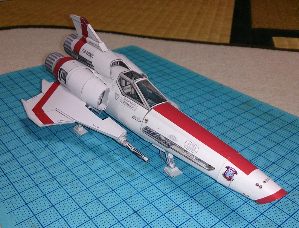 

Battlestar Galactica Vipers 2 hao Viper Mk2 Paper Model DIY Handmade Fancy Toy Garage Kit Paper Handicraft Decoration