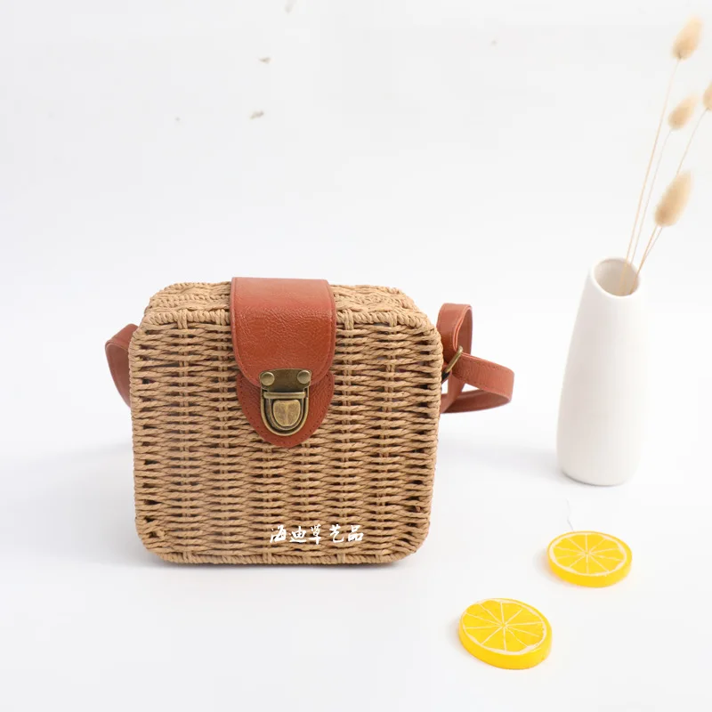 

Candy Square Shoulder Bag Beach Single-shoulder Bag for Women Simple MORI Series Straw Bag