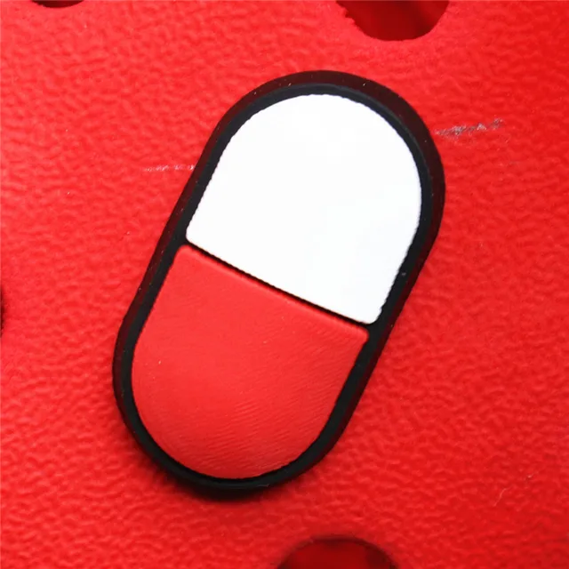 Single Sale 1pcs Medical Supplies PVC Shoe Charms Cute Stethoscope Syringe Shoe Buckle Decoration Jibz fit Croc Kids X-mas Gifts U172-4