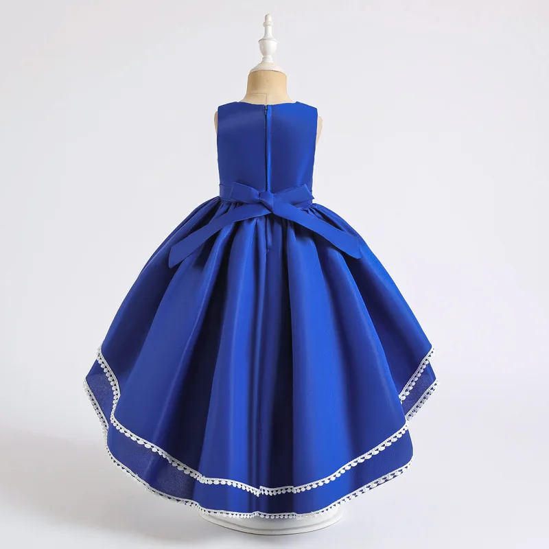 12390771074_1498729419