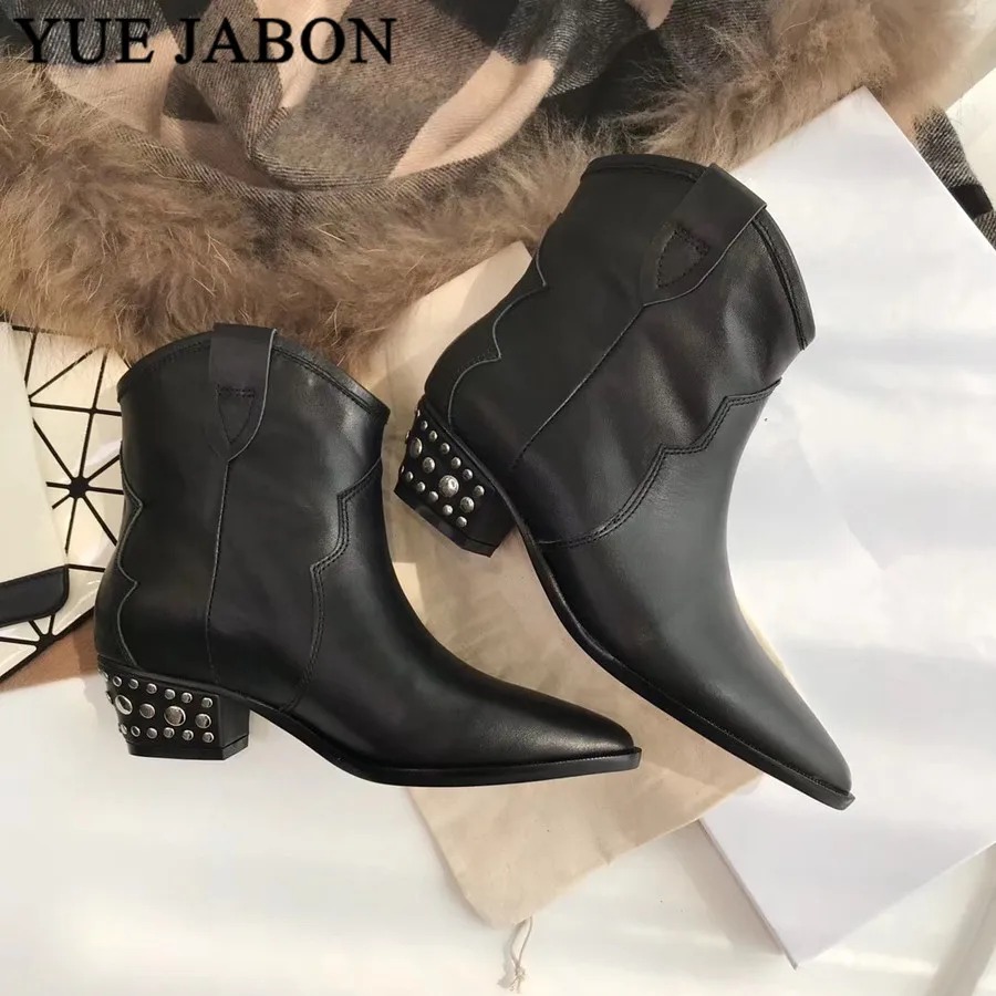 Yue jabon/Зимние ботильоны; женская обувь; сезон осень-зима; кожаные ботинки с острым носком без застежки; женская обувь; ботинки на толстом высоком каблуке
