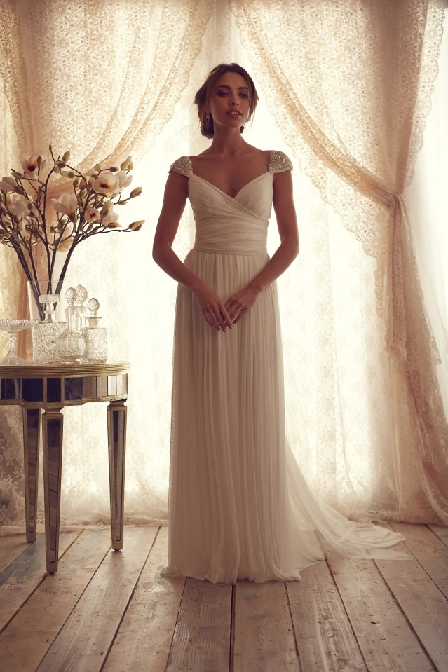 Eenvoudige Witte Strand Trouwjurken 2016 Sexy V-hals Bridal Jurken Open Back Custom Made Hoge Kwaliteit vestidos de casamento Eenvoudige Witte Strand Trouwjurken 2016 Sexy V-hals Bridal Jurken Open Back Custom Made Hoge Kwaliteit vestidos de casamento