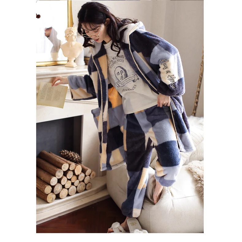 Coral velvet Pajama women's autumn and winter plush and thickened loose winter and spring and autumn household clothing set