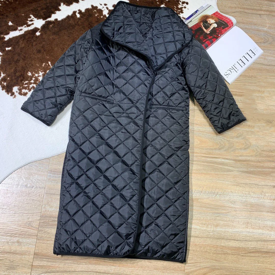 Новая женская Высококачественная модная стеганая куртка с длинными рукавами и отворотами со стразами с боковыми разрезами, Легкая длинная хлопковая куртка 1115