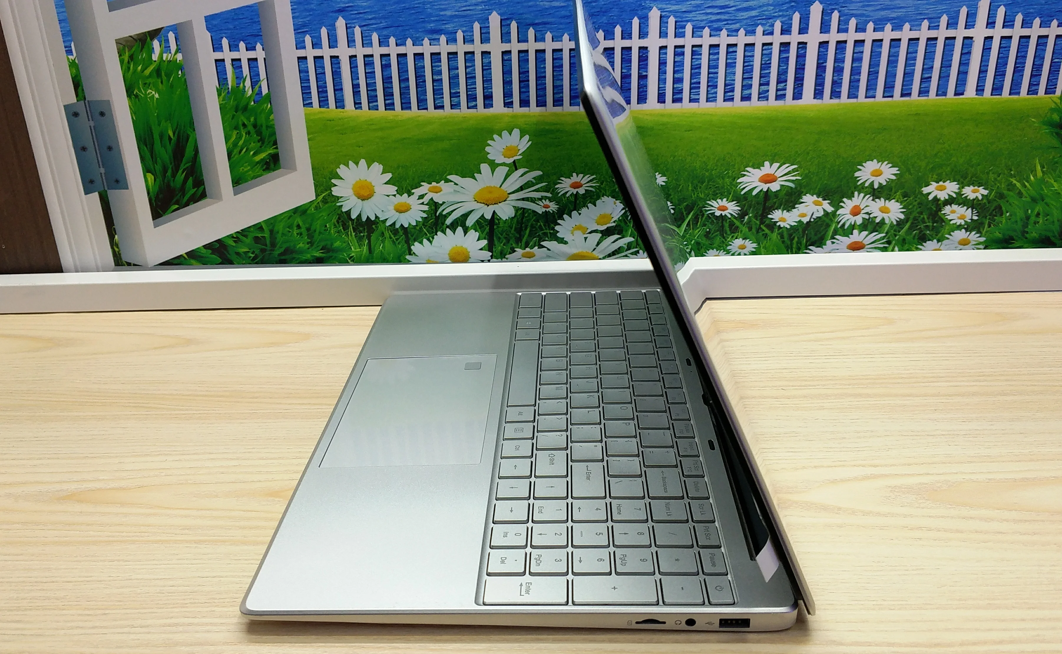 I5 дополнительный PIPO 15 6 inch 8 Гб Оперативная память 128 Win 10 4 ядра быстро работающий