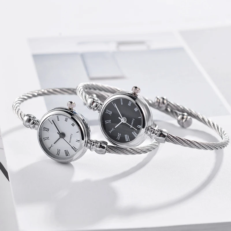 Small Ladies Bracelet Watch High Quality Stainless Steel Strap Ladies Casual Quartz Watch Fashion Ladies Formal Watch