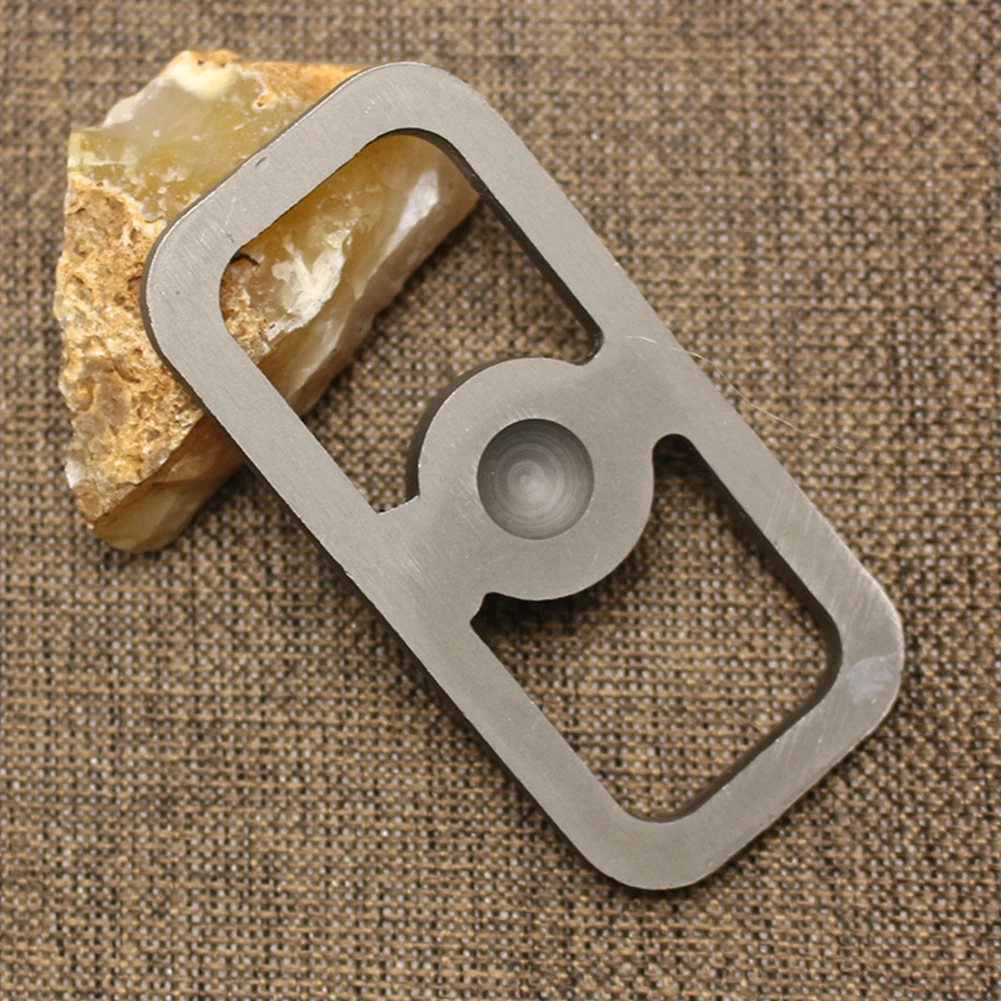 

Camping Survival Tools High Carbon Steel Practical Striker Kit Hiking Outdoor Exquisite Primitive Home Lighter Fire Starter Gray