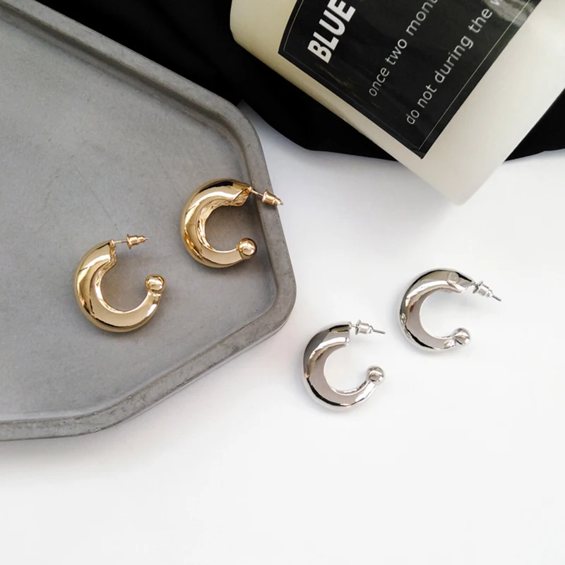 

SRCOI Minimalist Gold Color Small Open Hoop Earrings Women Round Statement Thick Hoops Geometrical Chic Earrings Jewelry 2019