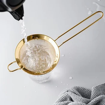 

Stainless Steel Flour Sieve Fine Mesh Strainer Handheld Icing Sugar Sieve Baking Tools