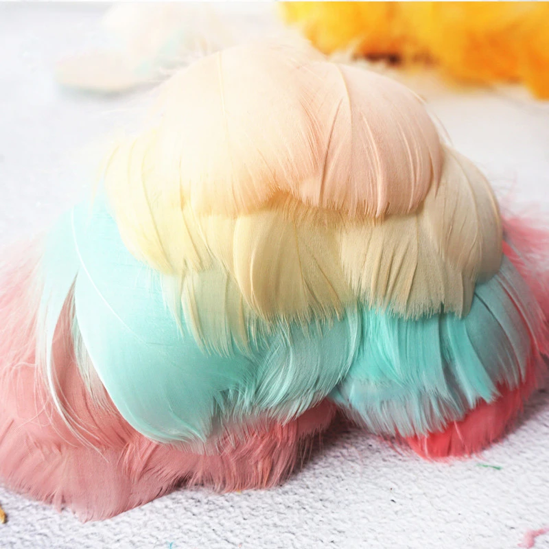 Goose Feathers Craft Feathers Natural Feathers Soft Fluffy Plume 100pcs 4-8cm 8-12cm Floating Goose Feather DIY Small Feathers Festival Party DIY Craft Wedding Decoration