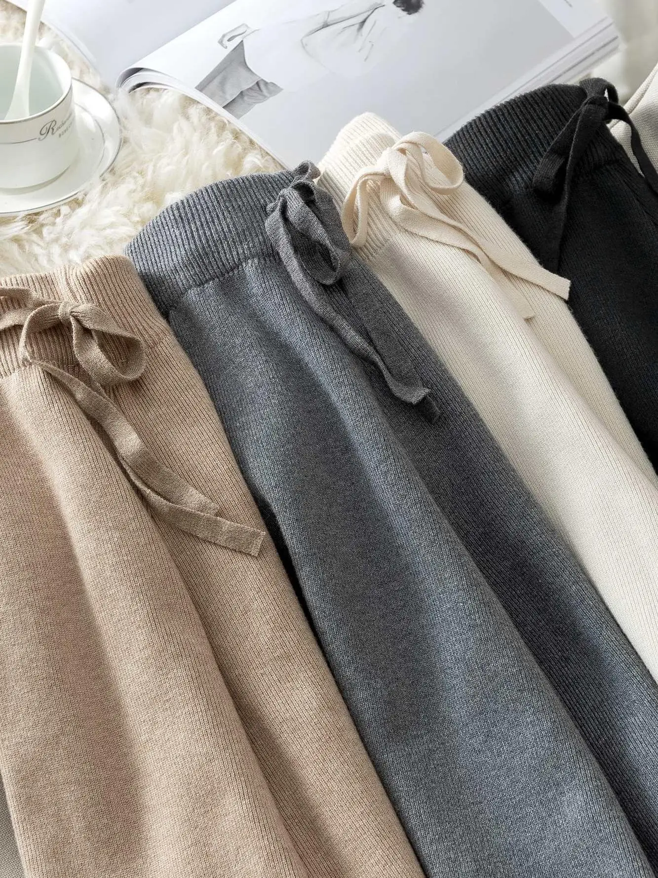 

New Autumn Winter Thickened Wild Thin Knitted Wide-Leg Pants Women High-Waist Straight Trousers