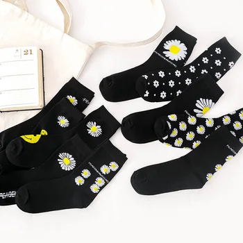 

NEW Chrysanthemum Socks Women Korean Cartoon Cute Cotton Smile Sock Retro Korean Style Women's Fashion Harajuku Socks